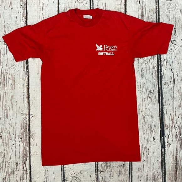 Vintage Reader's Digest Magazine Red Crewneck 1990s Graphic Tshirt - Picture 1 of 4